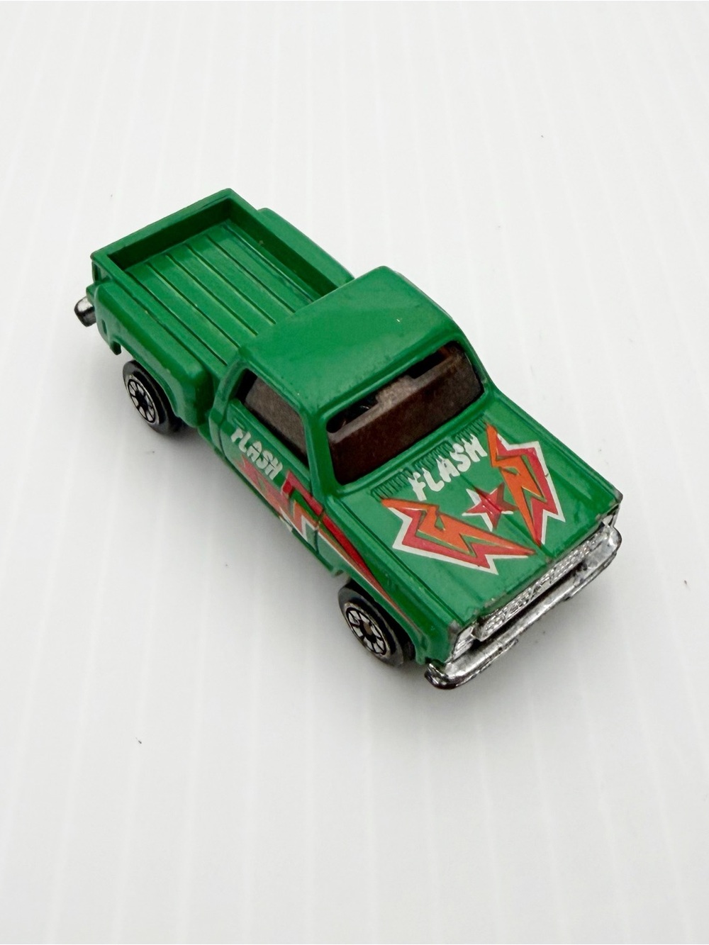 Vintage 1981 Chevrolet Stepside Green Flash Model Toy Pickup Truck Car